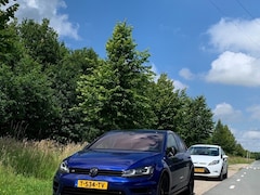 Volkswagen Golf - 2.0 TSI R 4MOTION