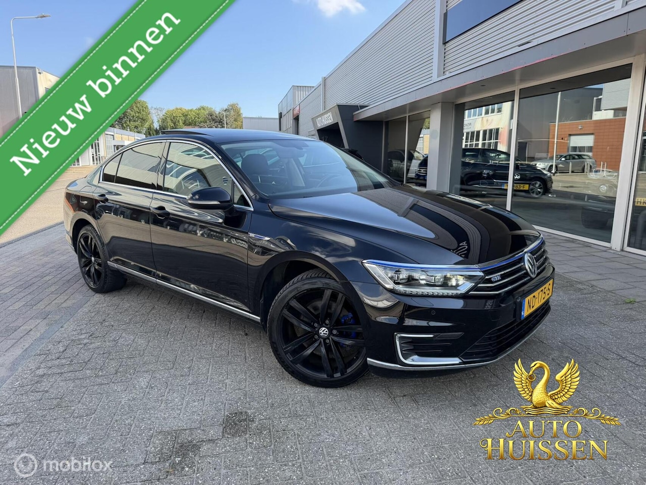 Volkswagen Passat - 1.4 TSI GTE Highline Pano ACC Leder - AutoWereld.nl