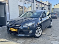 Ford Focus Wagon - 1.0 EcoB. Titanium*Dealer-OND*NW-Koppeling