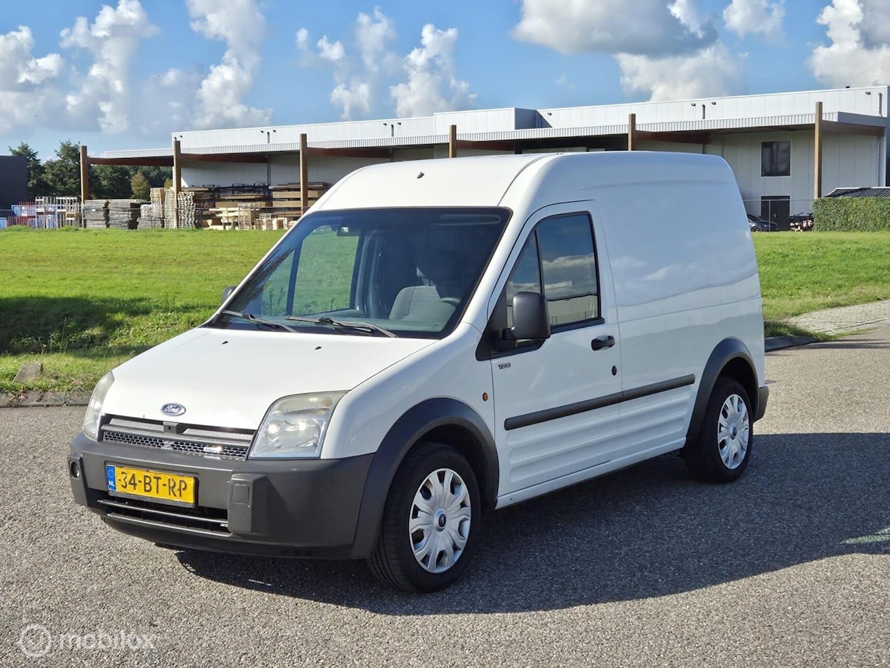 Ford Transit Connect - T230L 1.8 TDCi Nieuwe Apk / Trekhaak - AutoWereld.nl