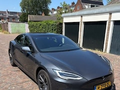 Tesla Model S - Long Range