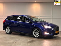 Ford Focus Wagon - Titanium / 2017 / Cruise / Navi