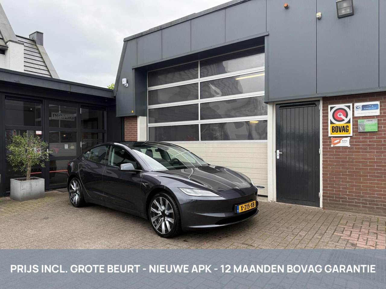 Tesla Model 3 - RWD 60 kWh TREKHAAK/PANO *ALL-IN PRIJS* - AutoWereld.nl