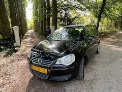 Volkswagen Polo - 1.4-16V Optive