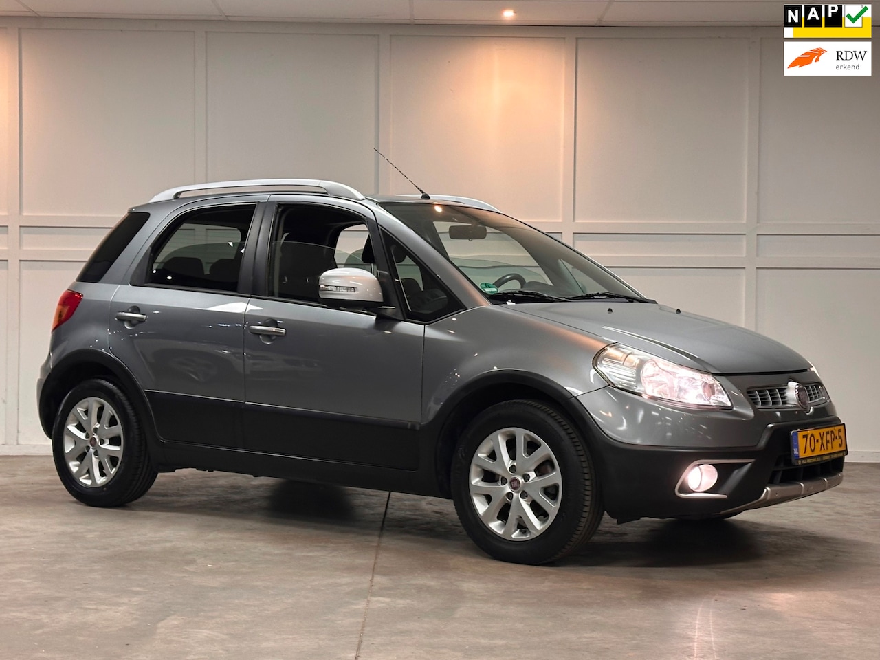 Fiat Sedici - 1.6-16V Emotion Airco Nette Auto Hoge instap - AutoWereld.nl