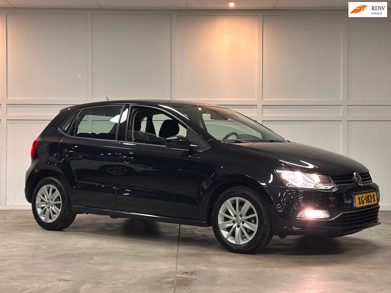Volkswagen Polo - 1.0 Comfortline 2016 / Navi / 5 Deurs - AutoWereld.nl