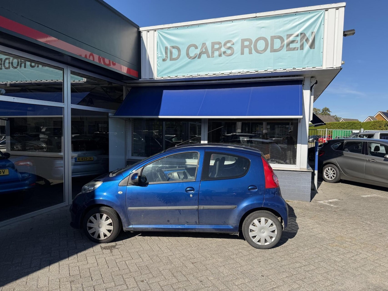 Peugeot 107 - 1.0-12V XS luxe! Nw apk! 5drs! Koopje! Zuinig! - AutoWereld.nl