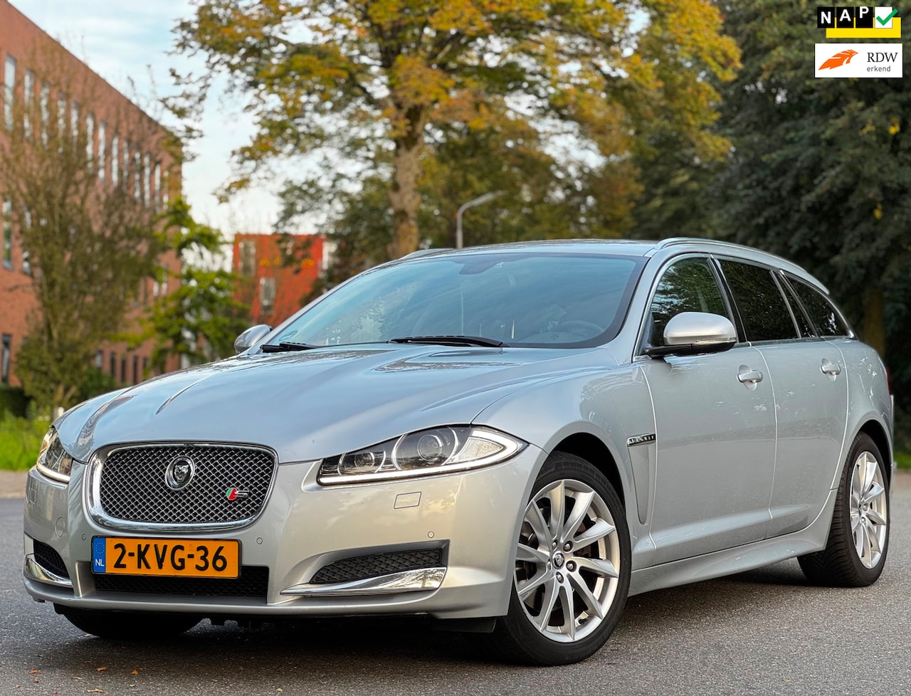 Jaguar XF Sportbrake - 2.2D S Premium Business Edition|AUT|XENON|NAVI|LEDER|PDC| - AutoWereld.nl