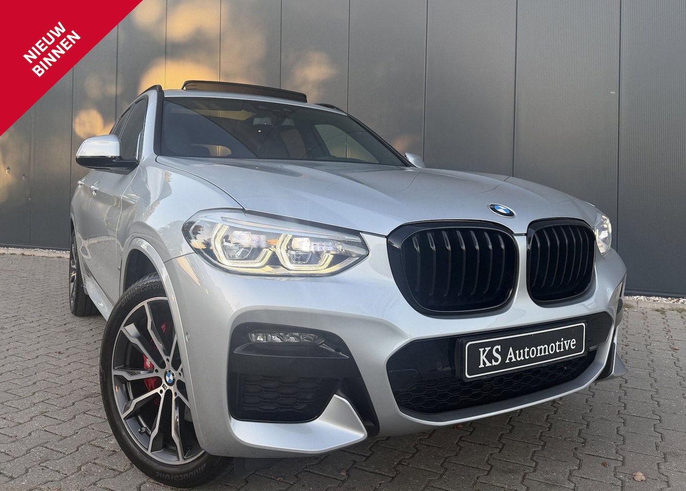 BMW X3 - 30e Xdrive 292PK M-SPORT Pano | LED | Head-up - AutoWereld.nl