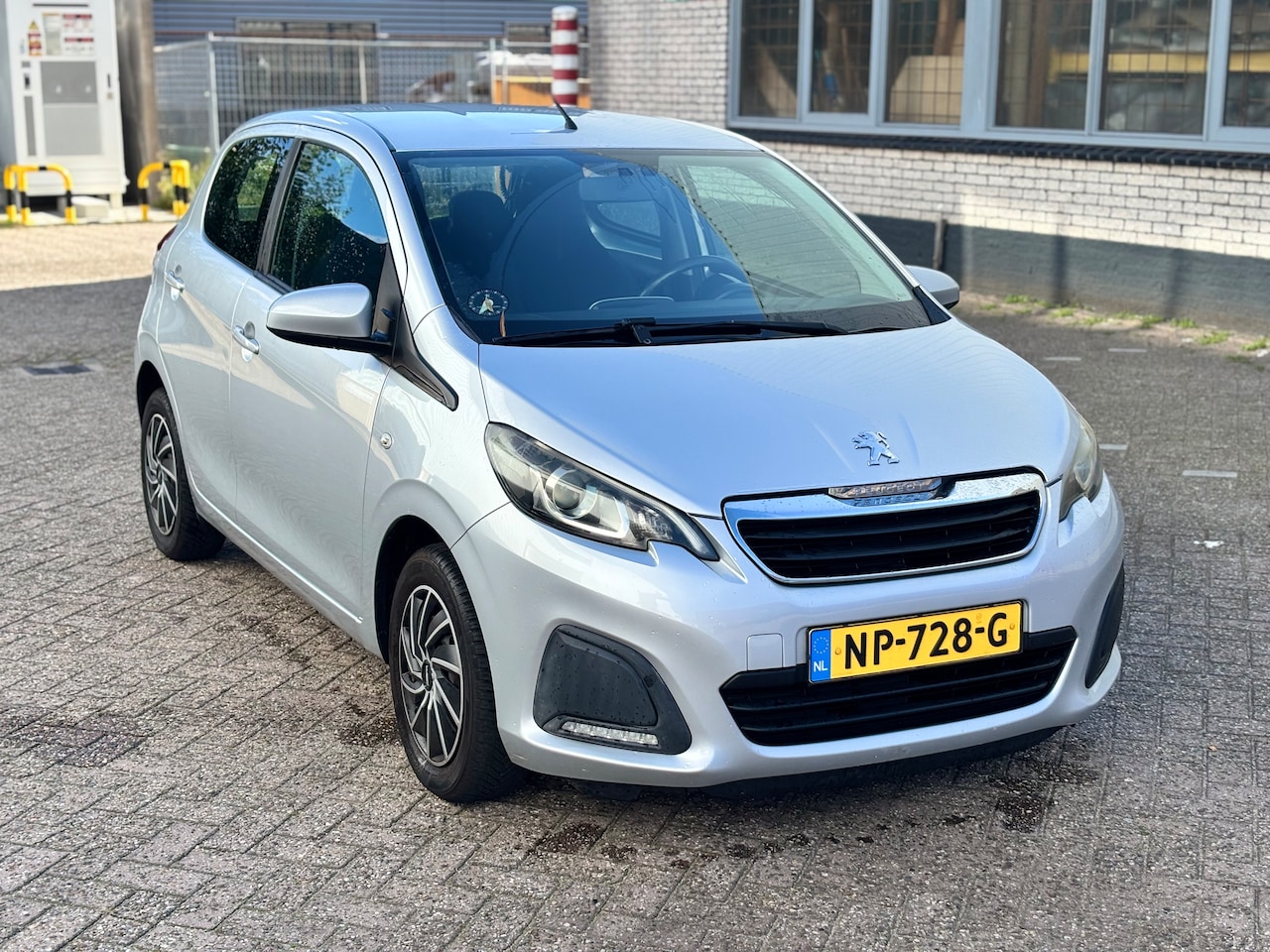 Peugeot 108 - 1.0 e-VTi Active TOP! - AutoWereld.nl
