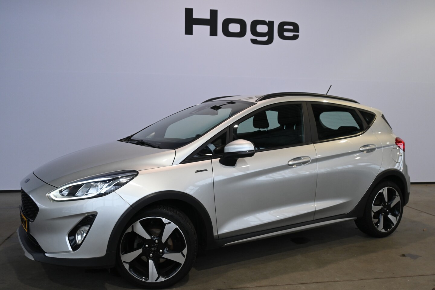 Ford Fiesta - 1.0 EcoBoost Hybrid Active X Navigatie Caplay Stoel/Stuurverwarming Goed Onderhouden! Inru - AutoWereld.nl
