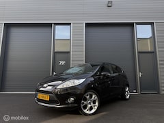 Ford Fiesta - 1.6 120 PK Titanium | Cruise | Clima | Verwarmde Voorruit | Elek pakket | Isofix | 17 inch
