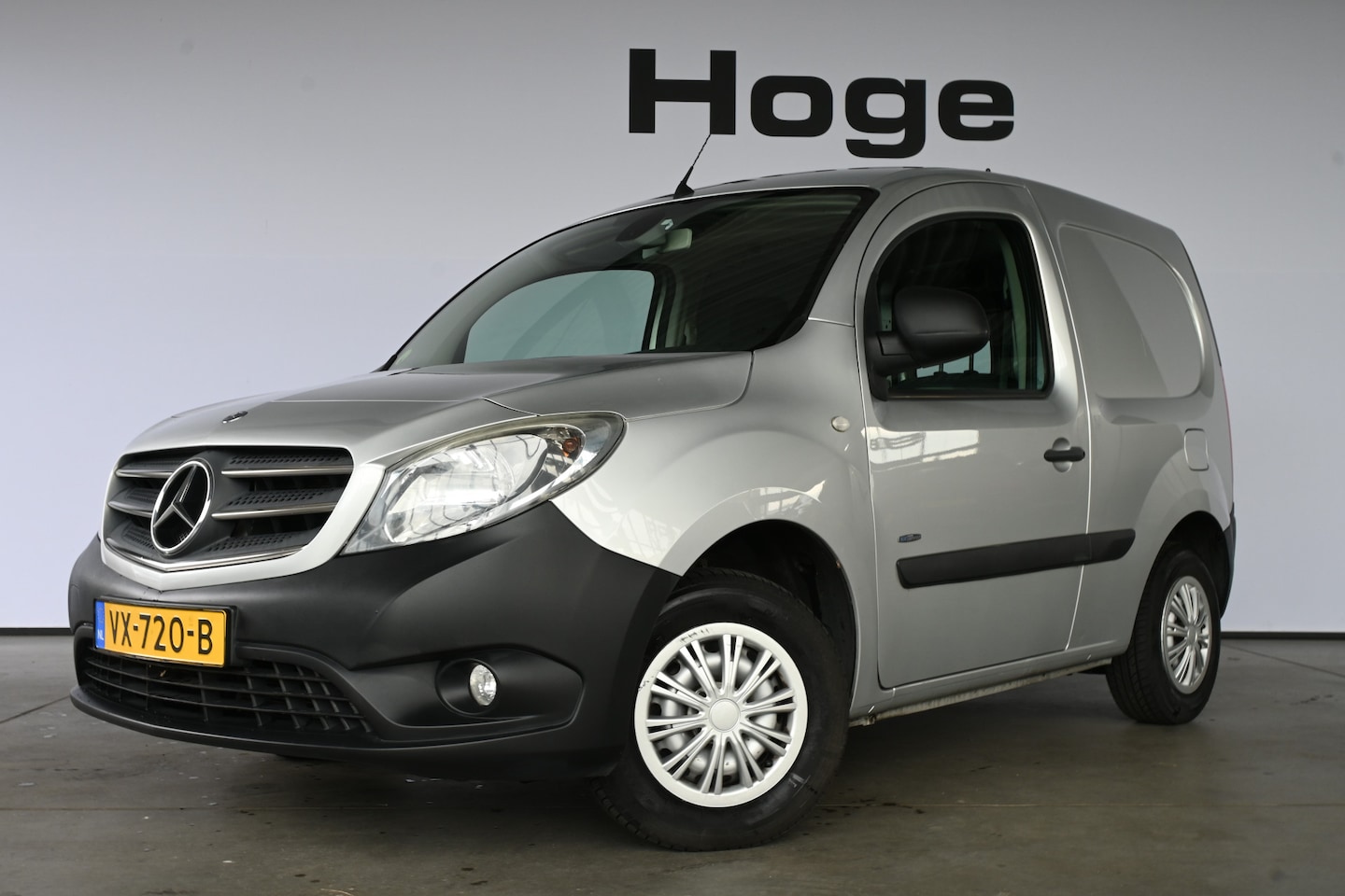 Mercedes-Benz Citan - 108 CDI BlueEFFICIENCY Airco Navigatie Trekhaak Rijklaarprijs! Inruil Mogelijk! - AutoWereld.nl