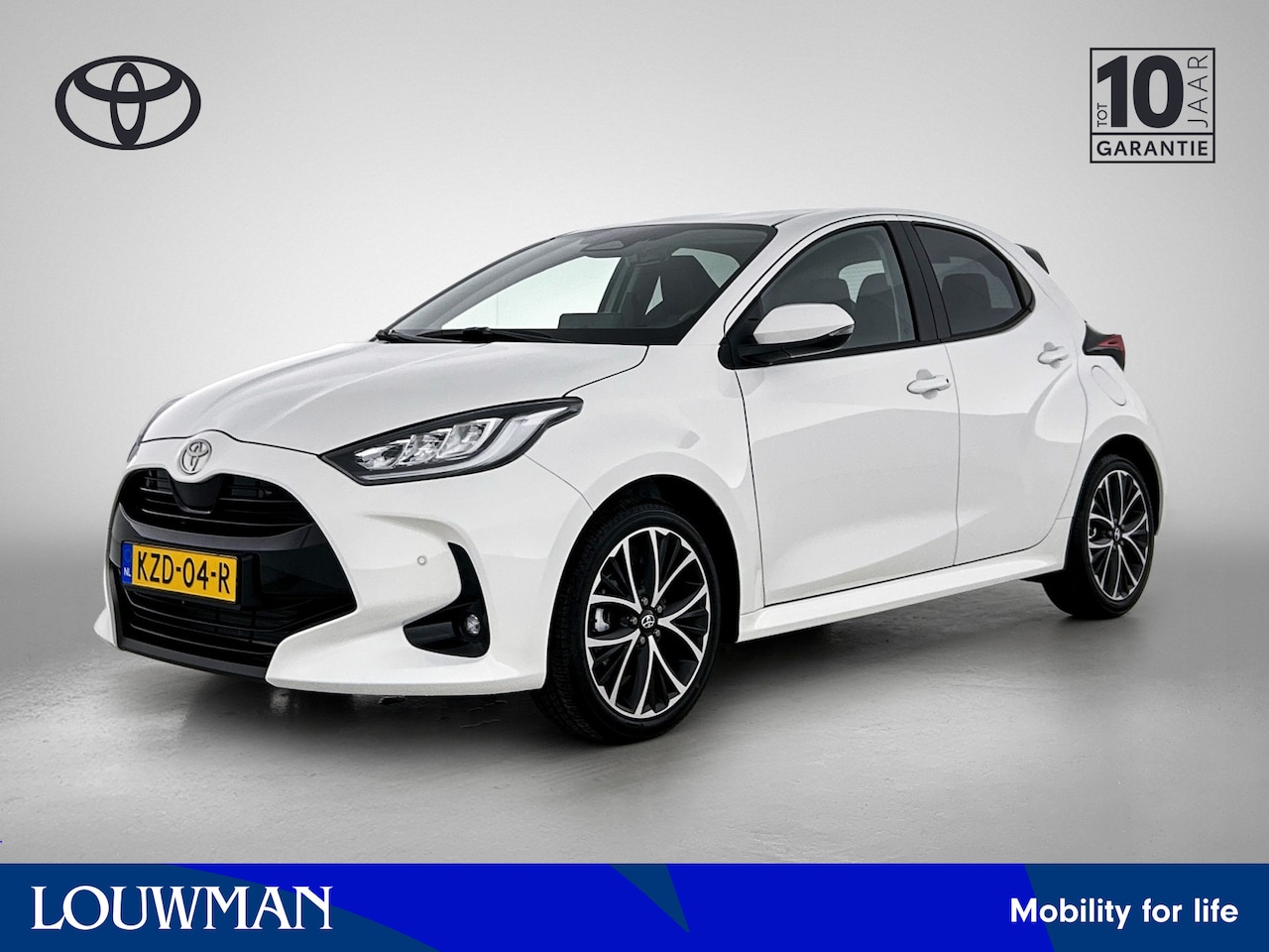 Toyota Yaris - 1.5 Hybrid 115 Dynamic 3600,- voordeel!| Carplay | Camera | Adaptive Cruise Control | LM-v - AutoWereld.nl