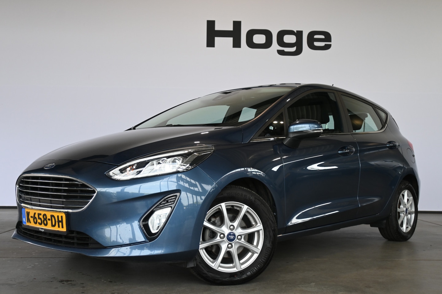 Ford Fiesta - 1.0 EcoBoost Titanium Automaat Clima Navigatie LED Carplay Rijklaarprijs Inruil Mogelijk! - AutoWereld.nl