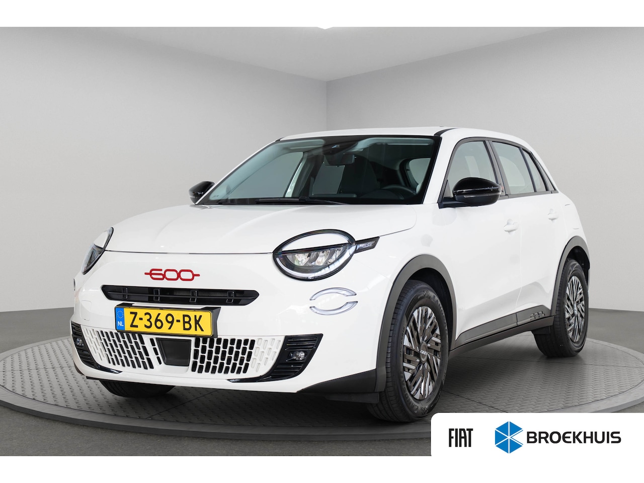 Fiat 600e - RED 54 kWh | 3 Fase | Apple Carplay & Android Auto | Climate Controle | Parkeersensoren | - AutoWereld.nl