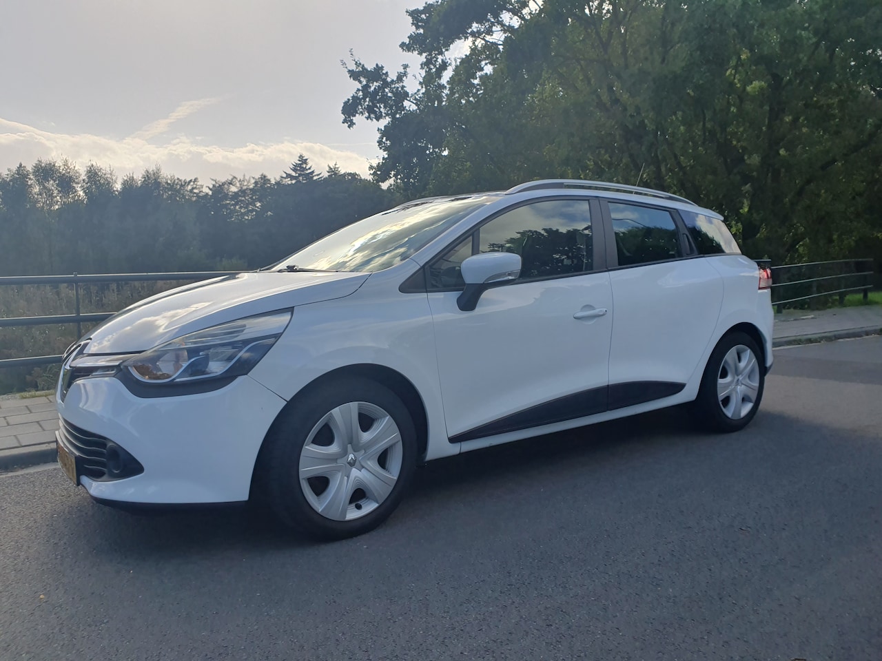 Renault Clio Estate - 1.5 dCi ECO Expression - AutoWereld.nl