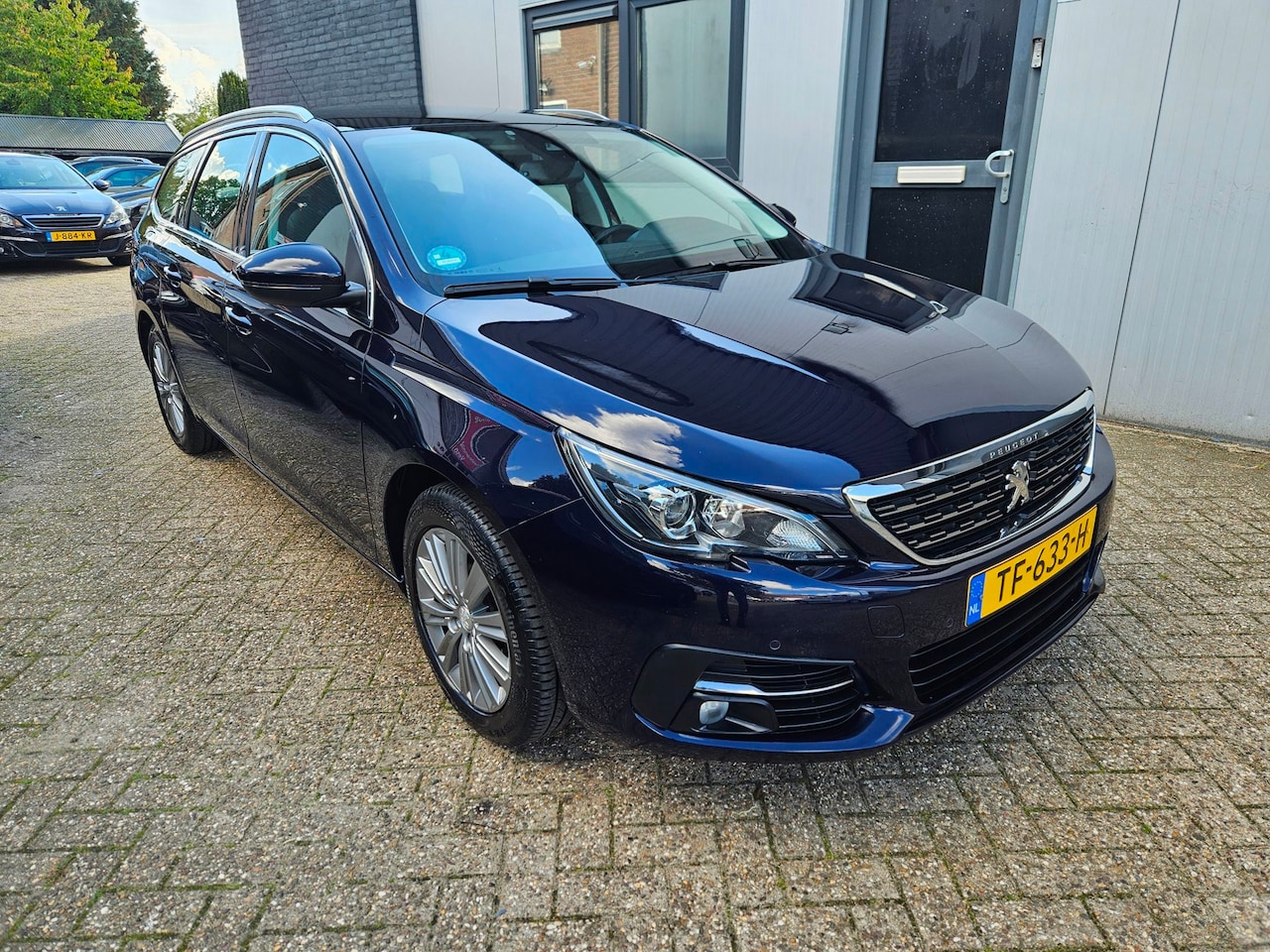 Peugeot 308 SW - 1.2 PureTech Allure|Pano|Airco|Cruise|Navi - AutoWereld.nl