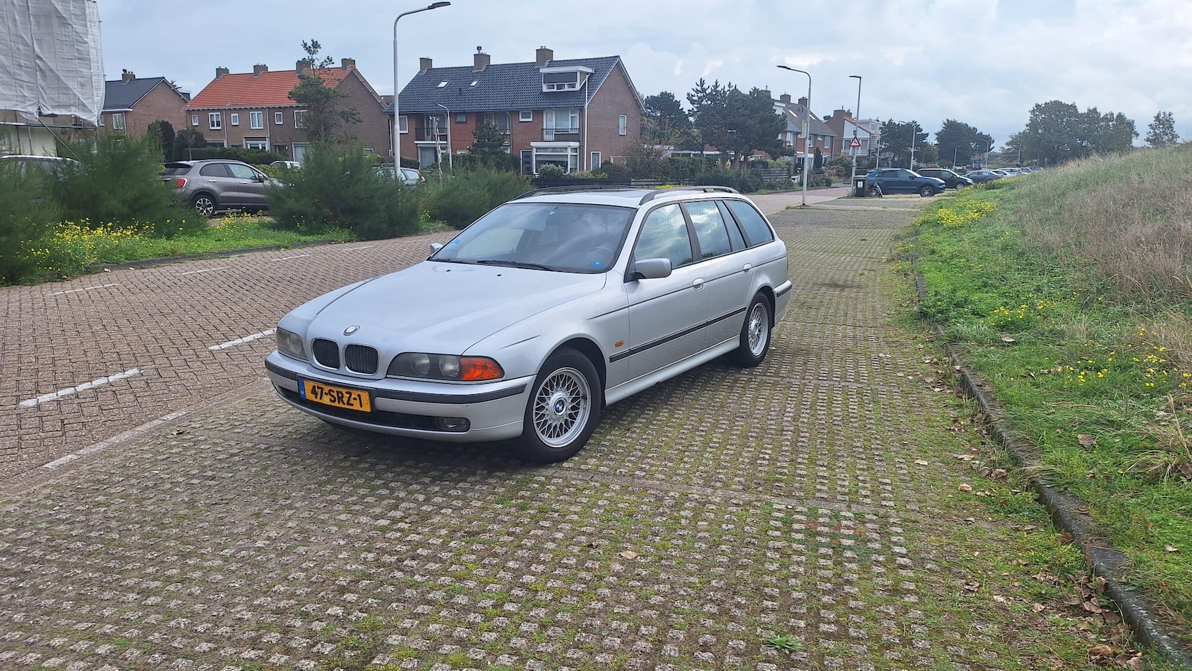 BMW 5-serie Touring - 523i - AutoWereld.nl