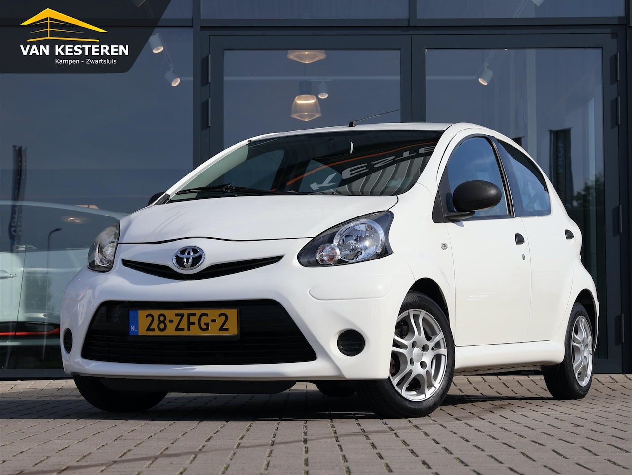 Toyota Aygo - 1.0 12V VVT-I 5DRS | Airco | Stuurbekr. | C.V. | El. Ramen | LMV | NL Auto | - AutoWereld.nl