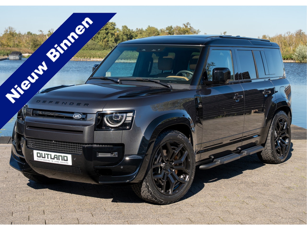Land Rover Defender 110 - P300e 110 X-Dynamic HSE | Full Options | Carpathian Grey | Caraway leder | Outland Edition - AutoWereld.nl