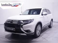 Mitsubishi Outlander - 2.0 Instyle 4WD Camera Trekhaak Cruise Clima