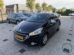 Peugeot 208 - 1.2 VTi Oxygo | Airco | Navi | 54.000KM |