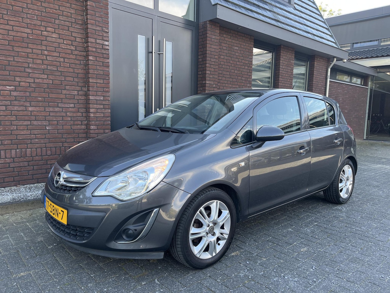 Opel Corsa - 1.2-16V Edition 1.2-16V Edition - AutoWereld.nl