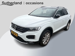 Volkswagen T-Roc - 1.5 TSI Sport Business R 150pk | Trekhaak | Panoramadak | Stoelverwarming | Carplay | Crui