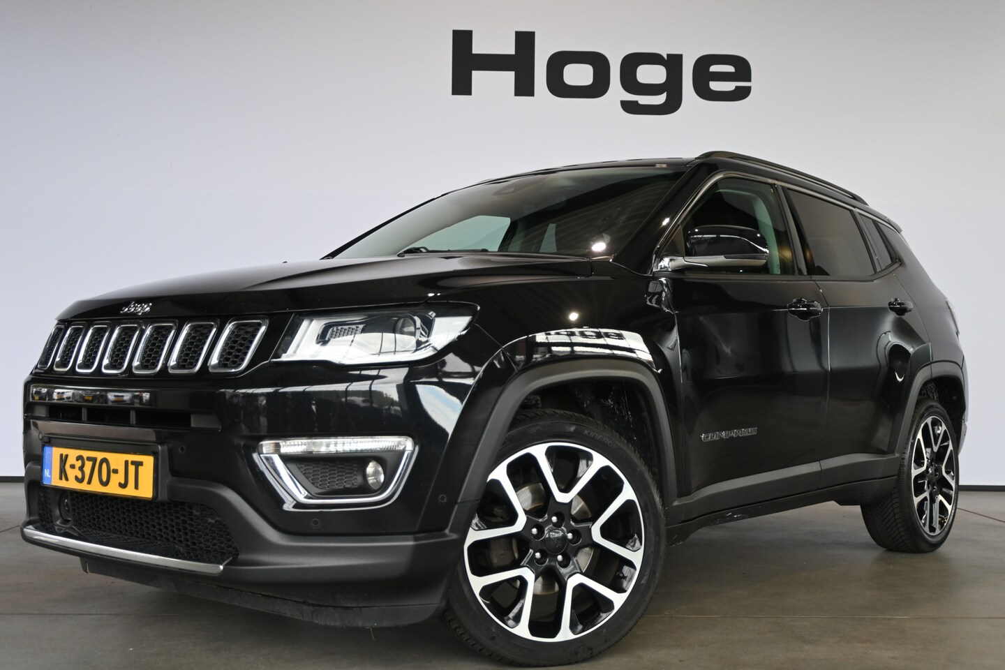 Jeep Compass - 1.3T Limited Automaat Nap! Navigatie Cruise PDC Clima Xenon Stoel / Stuurverwarming 1e Eig - AutoWereld.nl