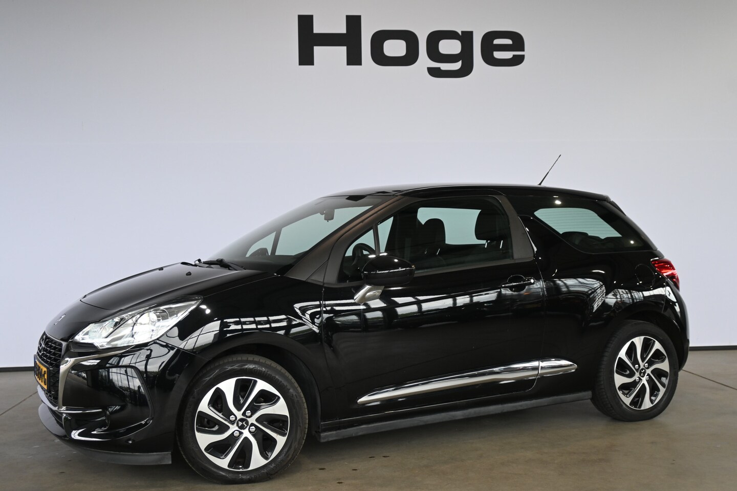 Citroën DS3 - DS So Chic Airco Cruise Control LED Rijklaaprijs Inruil Mogelijk! - AutoWereld.nl