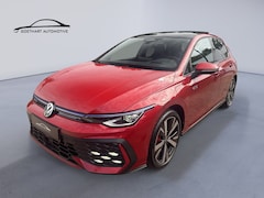 Volkswagen Golf - 1.5 eHybrid GTE / 5JR Garantie / Pano / Trekhaak / 360 / HUD / DCC / Matrix