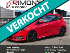 Ford Focus - 2.0 ST-2 Lees de Advertentie Tekst