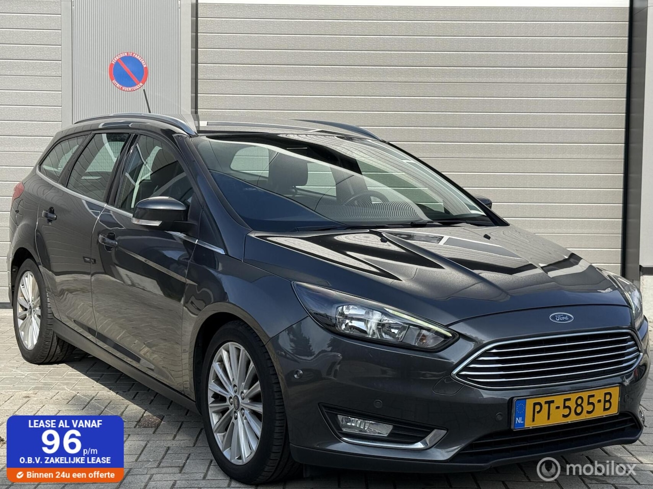 Ford Focus Wagon - 1.0 Titanium garantie!! - AutoWereld.nl