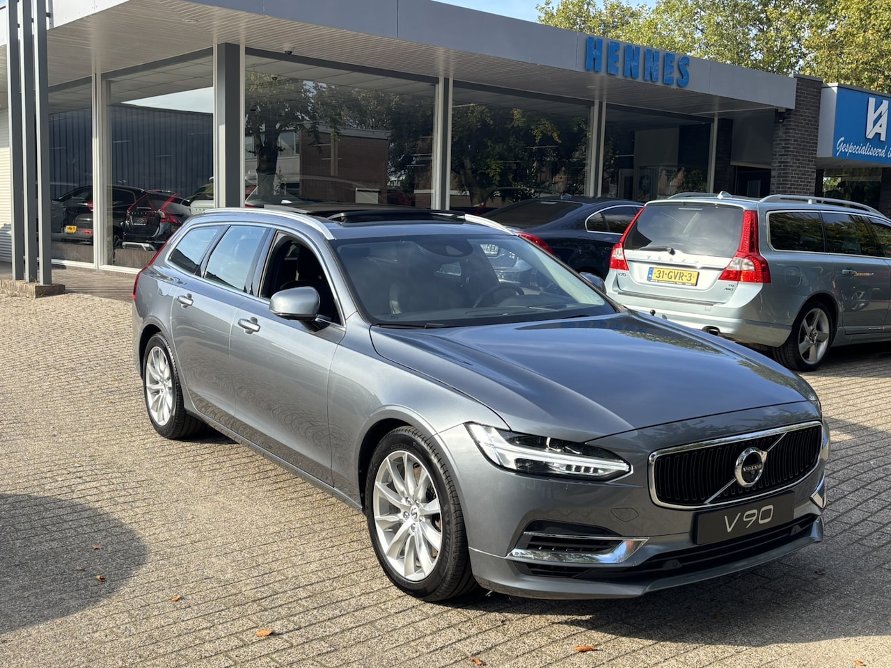 Volvo V90 - T8 408pk AWD Panorama HeadUp 360 Family Keyless - AutoWereld.nl