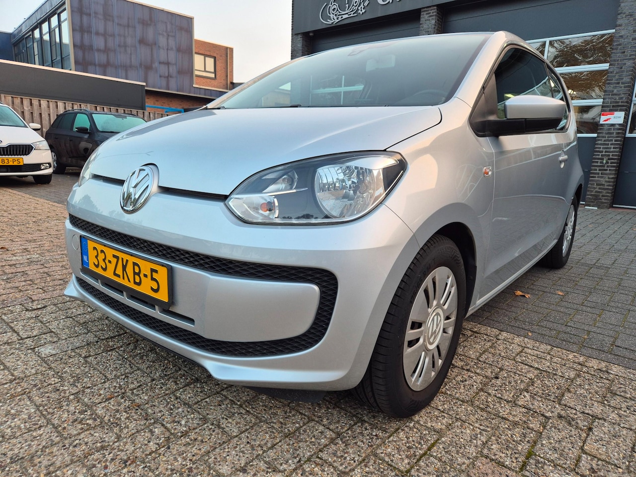 Volkswagen Up! - 1.0 move up! BlueMotion navigatie - AutoWereld.nl