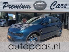 Lynk & Co 01 - 1.5 Plug in Hybrid, 262PK PANO, TREKH 1800kg trekgewicht, WINTERPAKKET