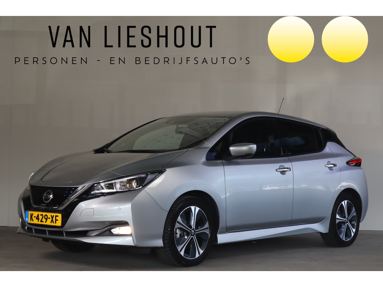 Nissan LEAF - N-Connecta 40 kWh - NL- Auto!! Stoel+Stuurverw. I Camera 360 I Dode Hoek - AutoWereld.nl