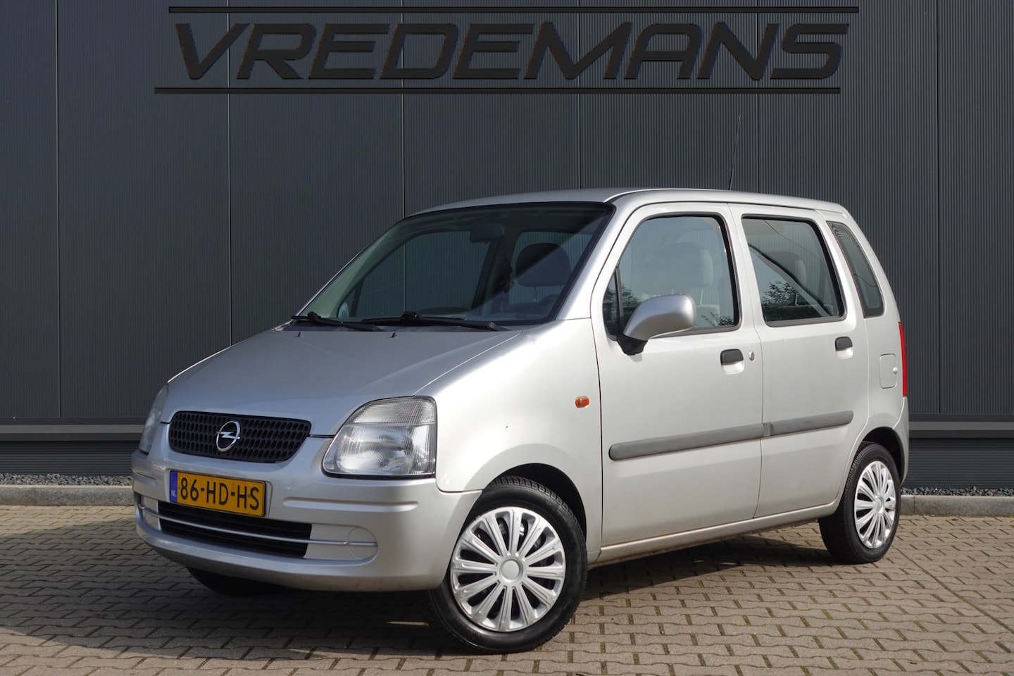 Opel Agila - 1.2-16V Comfort 1.2-16V Comfort - AutoWereld.nl