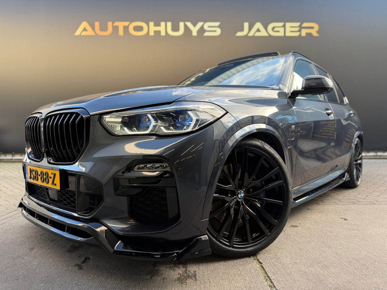 BMW X5 - XDrive45e High Executive Pano Laser maxton 22Wielen Hud H&k Comfortstoelen Carplay - AutoWereld.nl