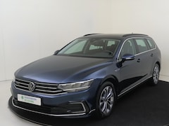 Volkswagen Passat Variant - 1.4 TSI PHEV GTE Business | SoH 100% | Trekhaak | Achteruitrijcamera | Adaptieve cruise co