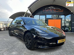 Tesla Model 3 - Long Range AWD 75 kWh 87% SOH Trekhaak Rijklaarprijs