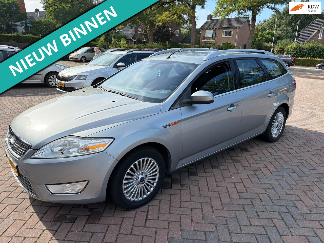 Ford Mondeo Wagon - 2.0-16V Limited NETTE AUTO RIJDT EN SCHAKELT GOED - AutoWereld.nl
