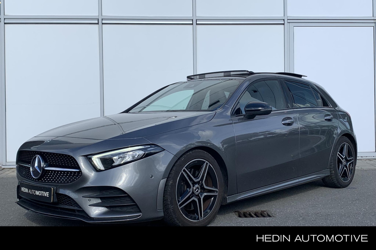 Mercedes-Benz A-klasse - 220 Premium Plus | Panoramadak | Burmester | Keyless | Stoelverwarming | Camera | Alcantar - AutoWereld.nl