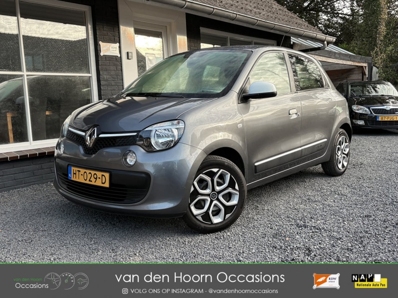 Renault Twingo - 1.0 AIRCO | 5 DRS | CRUISE | NW APK | NAP - AutoWereld.nl