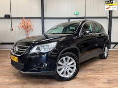 Volkswagen Tiguan - 2.0 TSI Sport&Style 4Motion / LEDER / NAVI / CRUISE / CLIMA /