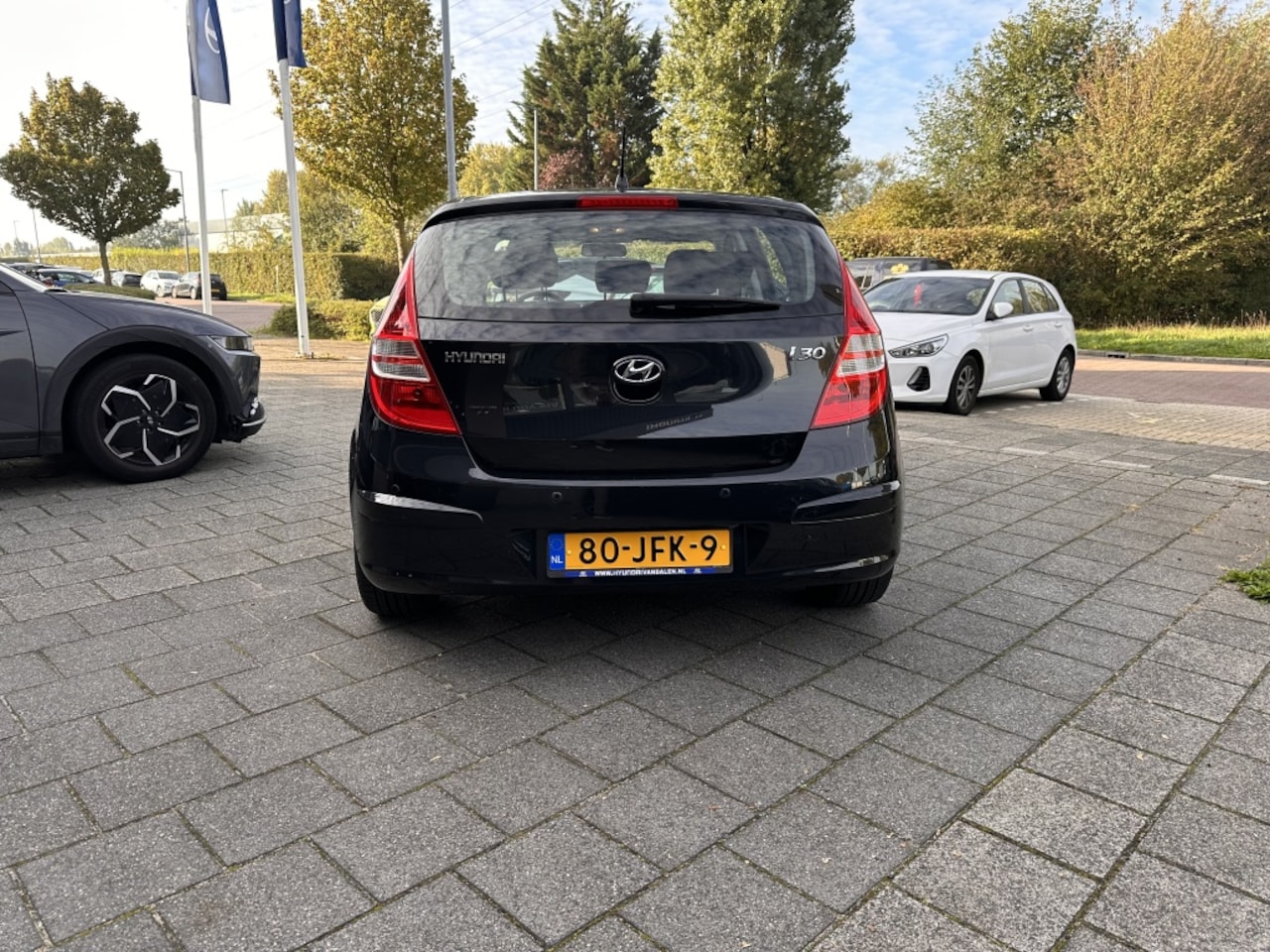 Hyundai i30 - 1.6i Dynamic*RIJKLAARPRIJS