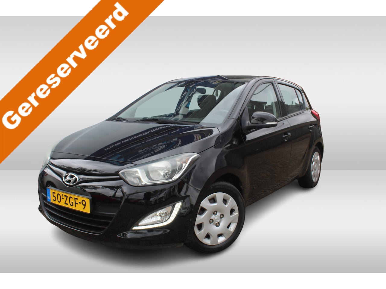 Hyundai i20 - 1.4i i-Motion Automaat l Radio l Elek. ramen l Airco l Lage km stand! - AutoWereld.nl