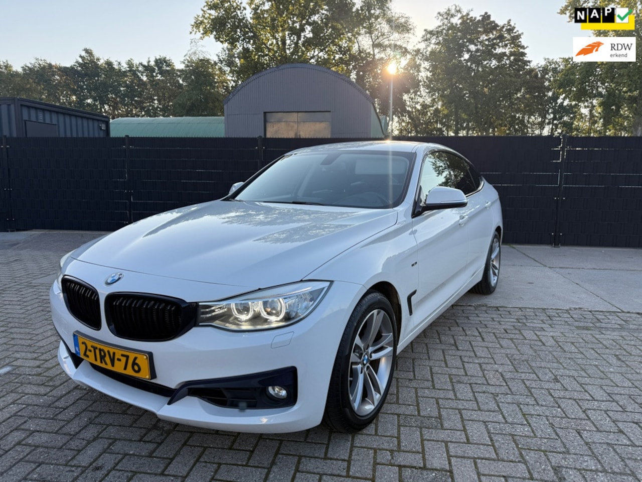 BMW 3-serie Gran Turismo - 320i High Executive Automaat ! - AutoWereld.nl