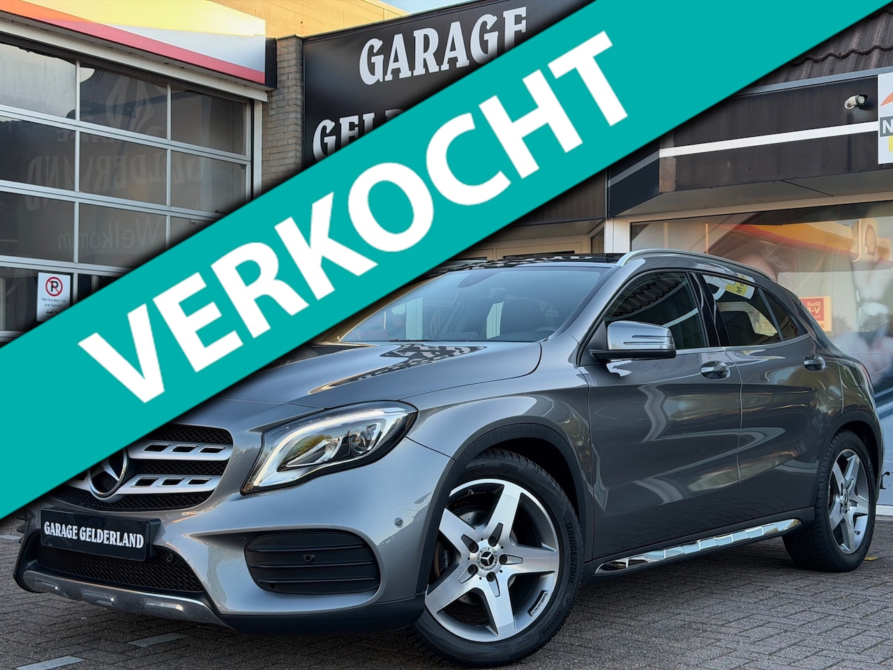 Mercedes-Benz GLA-Klasse - 180 Business Solution AMG | Pano | Leder | Full-Led | Cruise | Climate | Pdc | Isofix | Fu - AutoWereld.nl